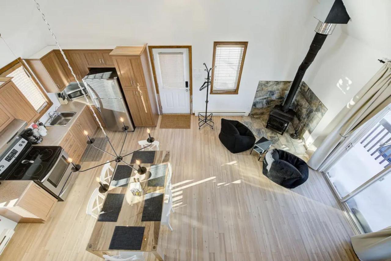 Intimate Apartment With Scenic Views Baie-Saint-Paul Exterior photo